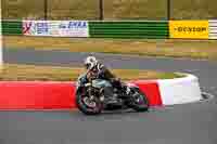 Vintage-motorcycle-club;eventdigitalimages;mallory-park;mallory-park-trackday-photographs;no-limits-trackdays;peter-wileman-photography;trackday-digital-images;trackday-photos;vmcc-festival-1000-bikes-photographs